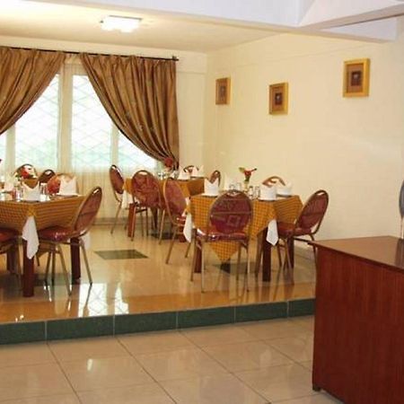 Hotel Radiance Mombasa Esterno foto